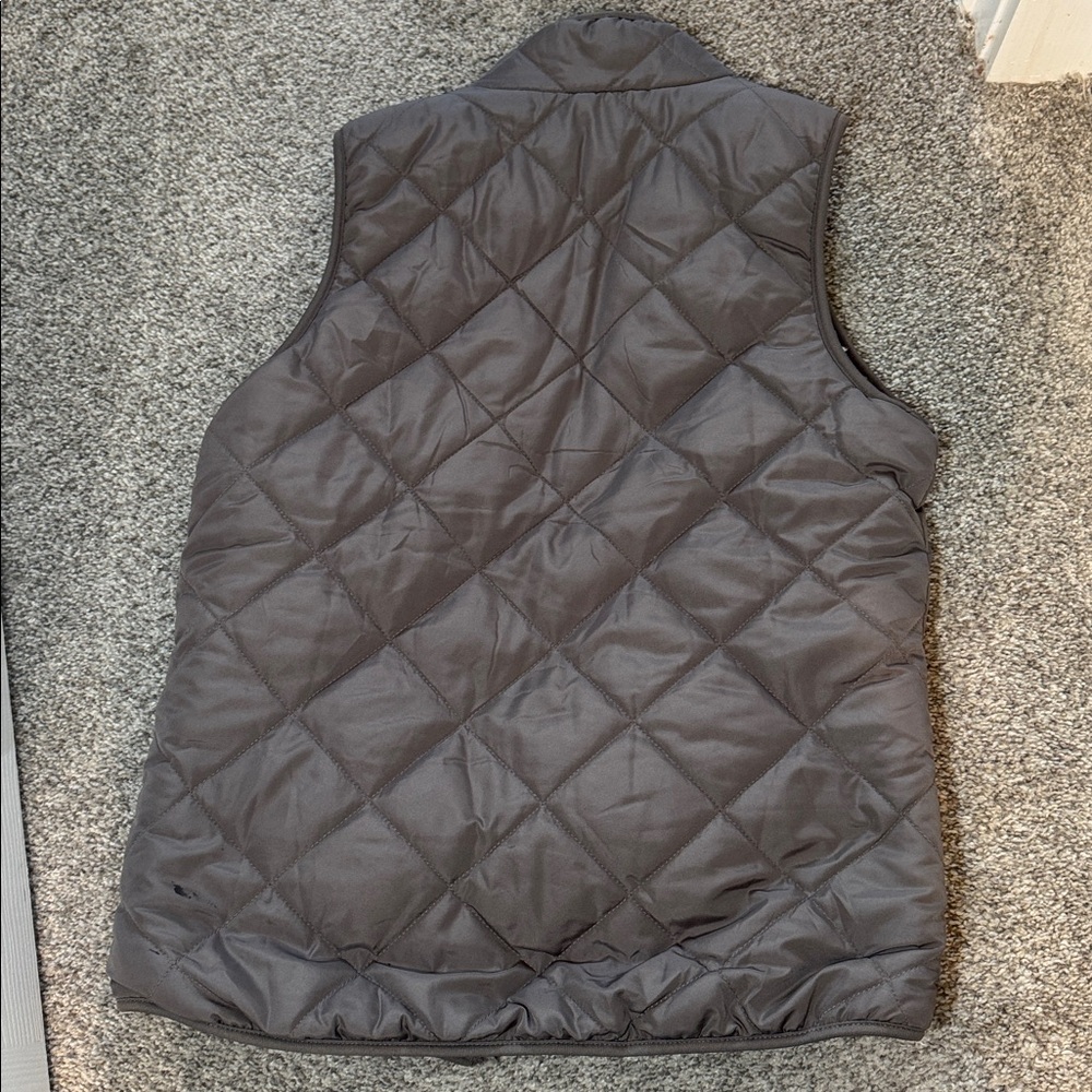 Quilted Gray Vest with Sherpa Lining Reversible - Picture 2 of 4